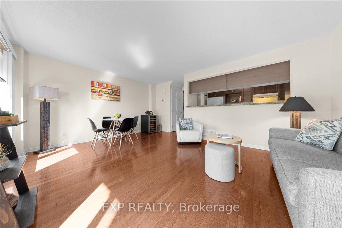 Photo 15 of 307 Cozumel Private, Ottawa, Fallingbrook/Gardenway South — HOMEH