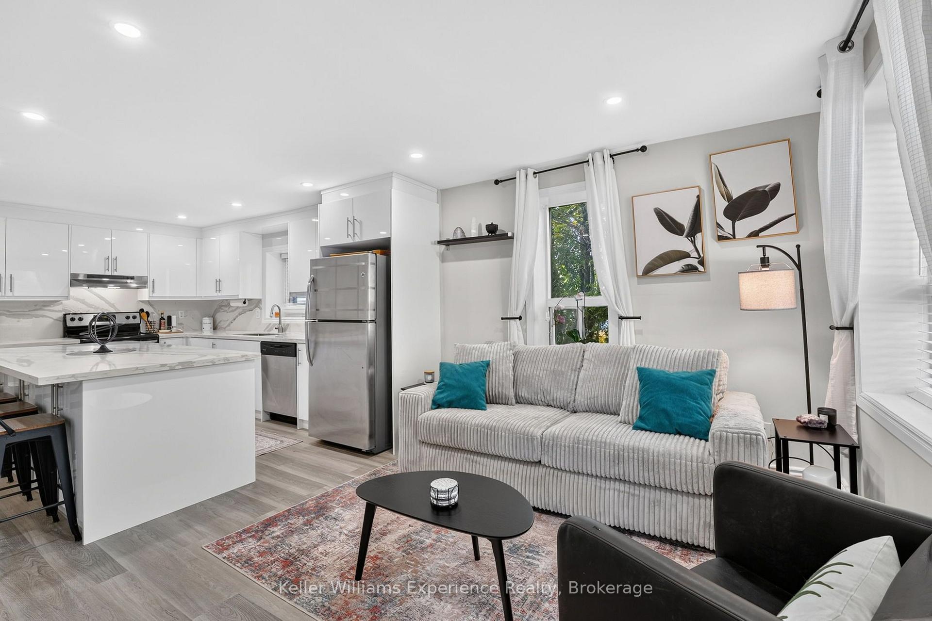 Photo 15 of 680 Ontario Street, Midland — HOMEH