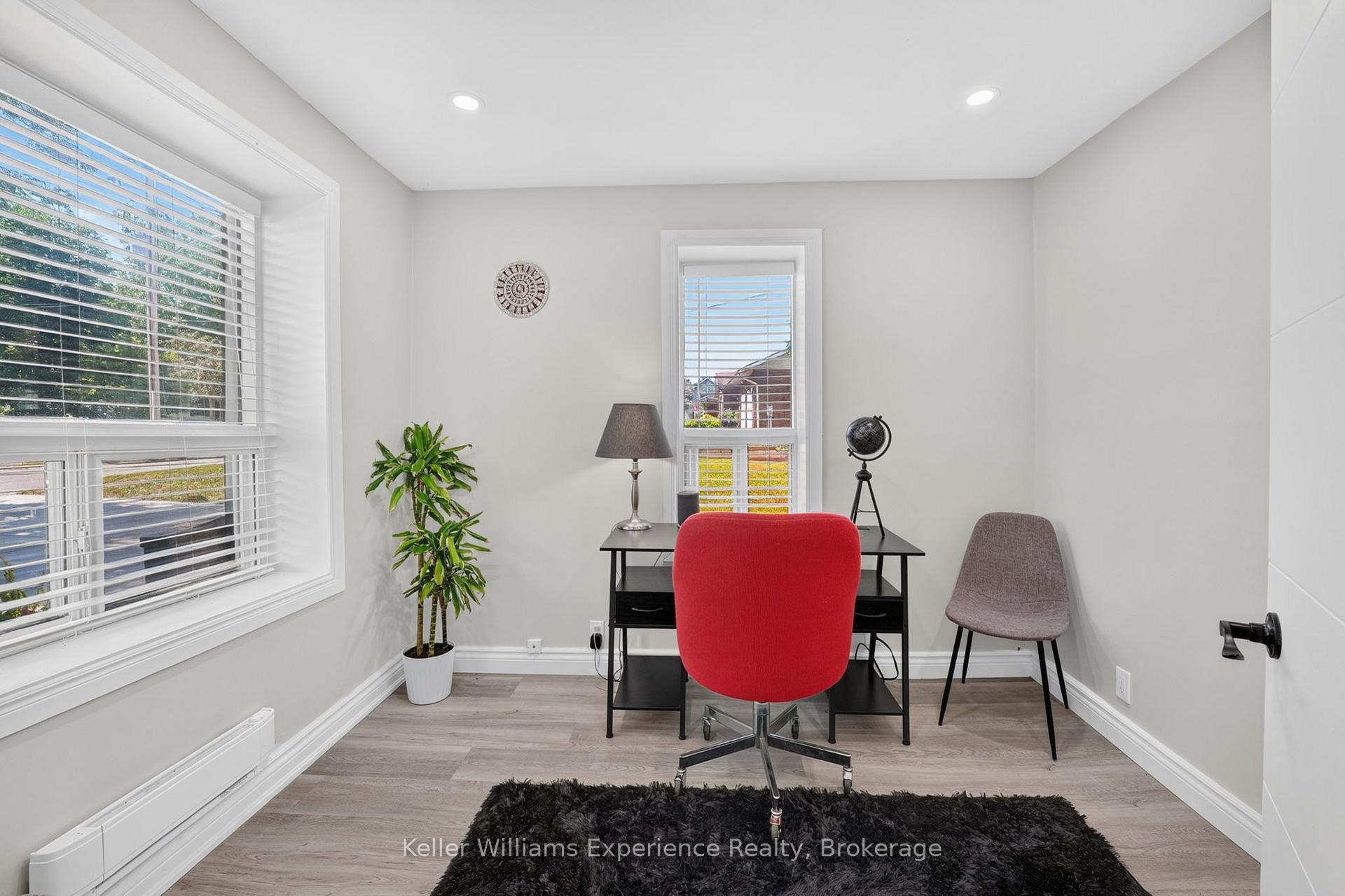 Photo 17 of 680 Ontario Street, Midland — HOMEH