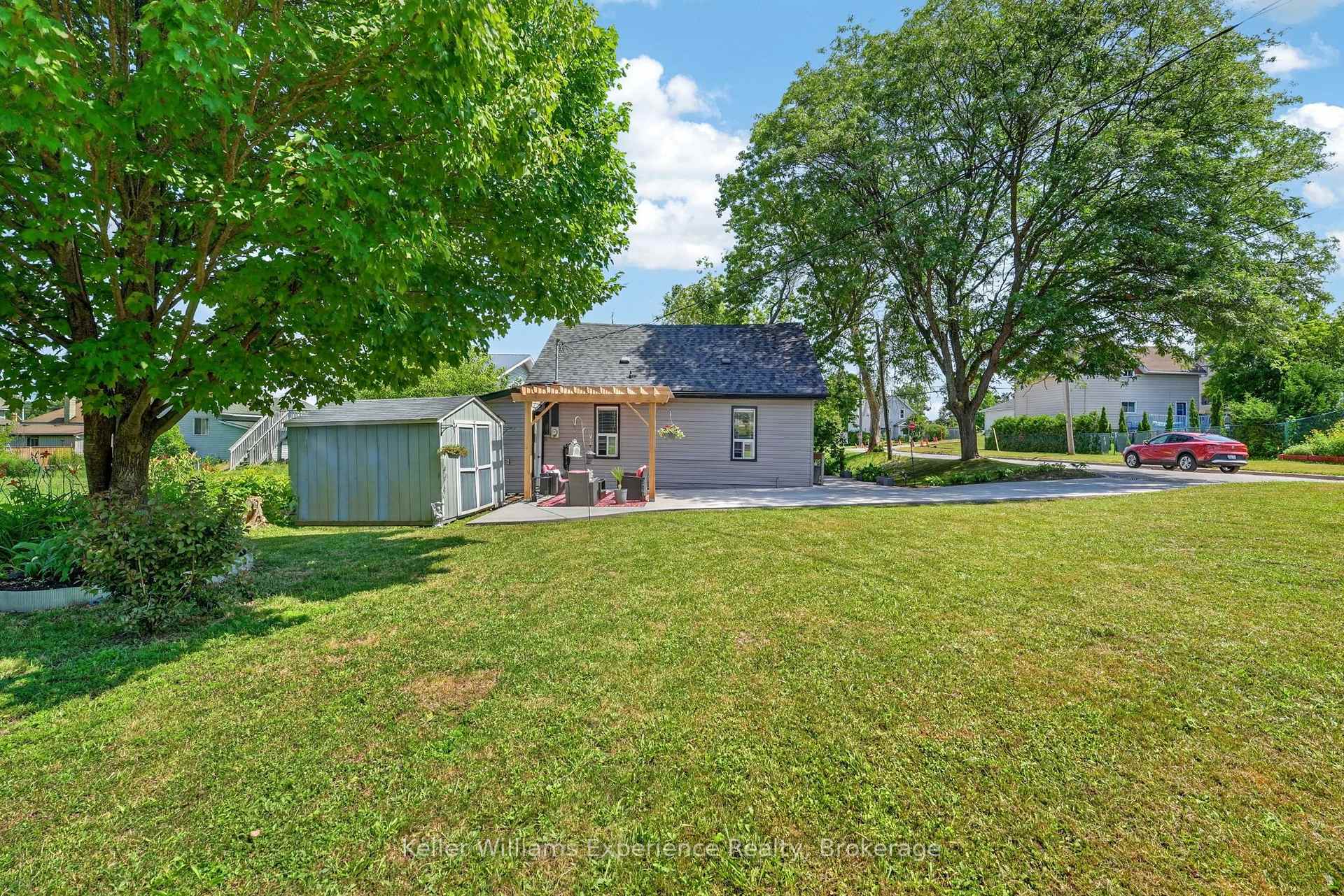 Photo 39 of 680 Ontario Street, Midland — HOMEH