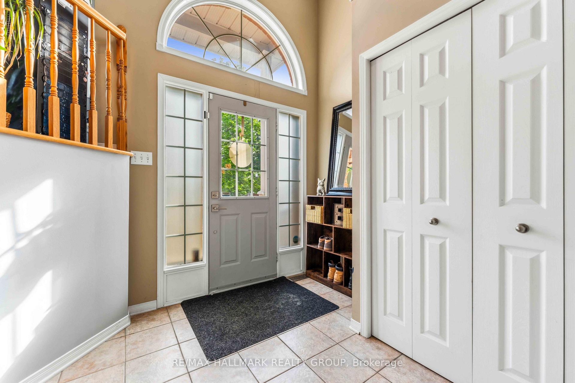 Photo 3 of 1588 Lisbon Street, Ottawa, Fallingbrook/Pineridge — HOMEH