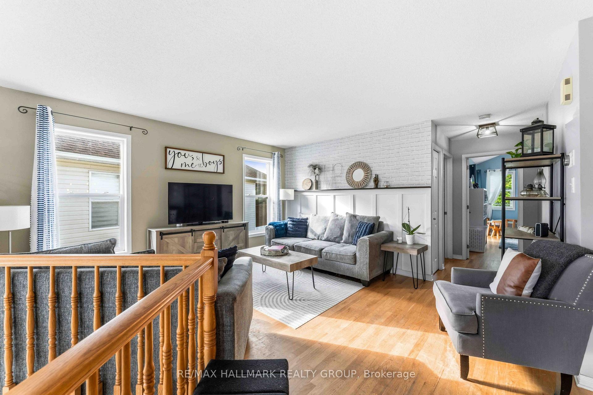 Photo 5 of 1588 Lisbon Street, Ottawa, Fallingbrook/Pineridge — HOMEH