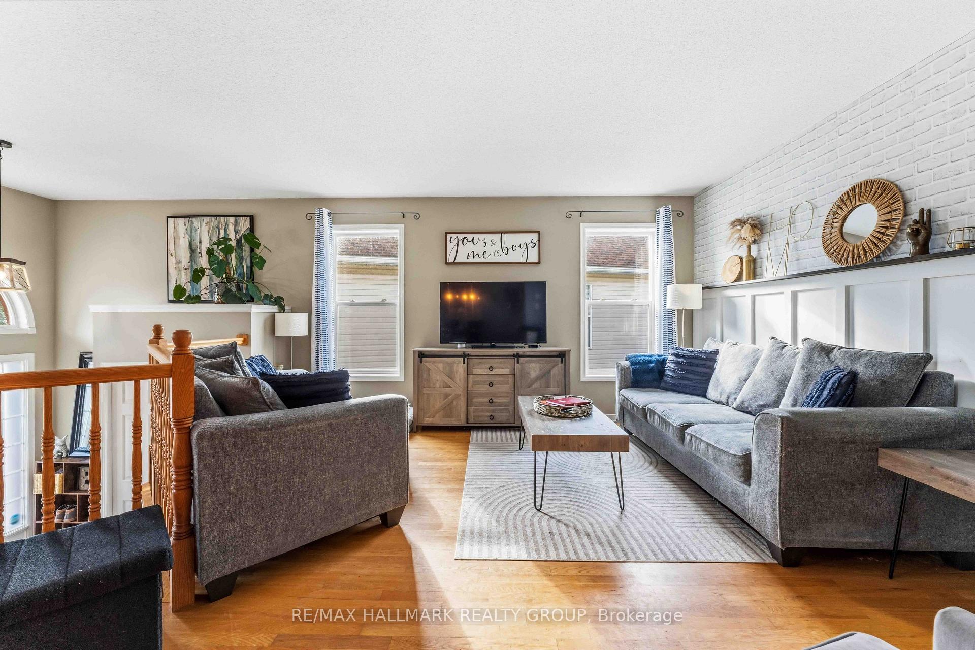 Photo 6 of 1588 Lisbon Street, Ottawa, Fallingbrook/Pineridge — HOMEH