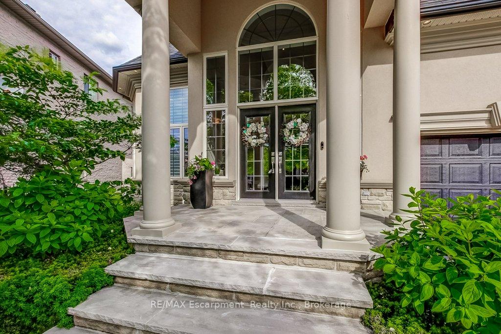 Photo 4 of 172 Diiorio Circle, Hamilton, Ancaster — HOMEH