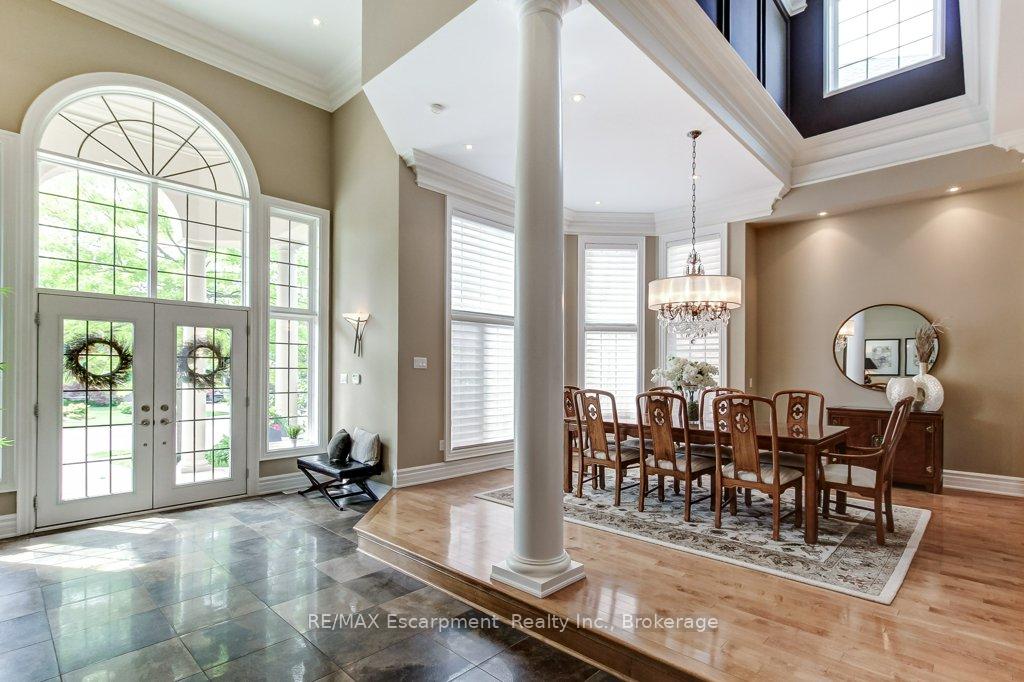 Photo 5 of 172 Diiorio Circle, Hamilton, Ancaster — HOMEH