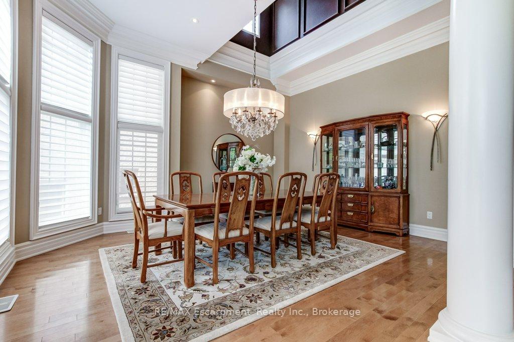 Photo 6 of 172 Diiorio Circle, Hamilton, Ancaster — HOMEH