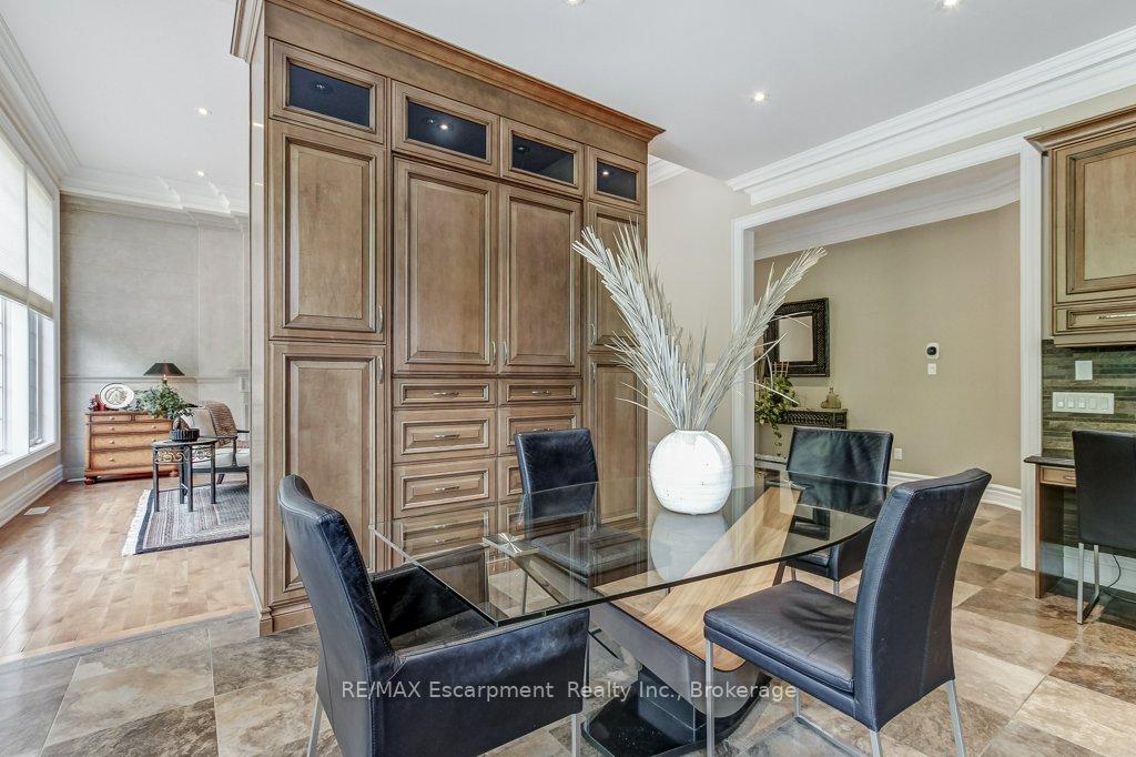Photo 18 of 172 Diiorio Circle, Hamilton, Ancaster — HOMEH