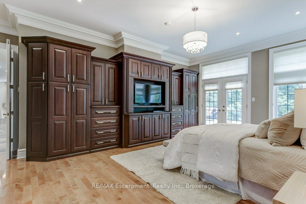 Photo 23 of 172 Diiorio Circle, Hamilton, Ancaster — HOMEH