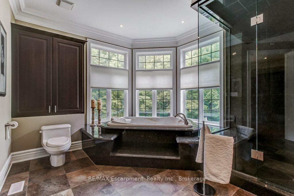 Photo 24 of 172 Diiorio Circle, Hamilton, Ancaster — HOMEH