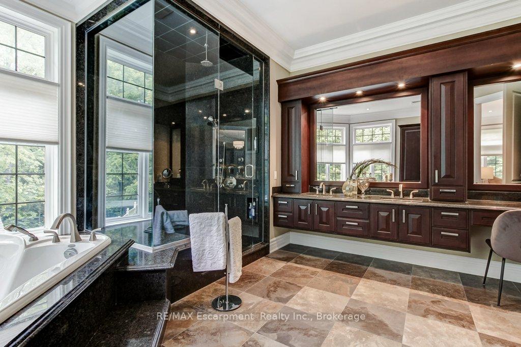 Photo 25 of 172 Diiorio Circle, Hamilton, Ancaster — HOMEH