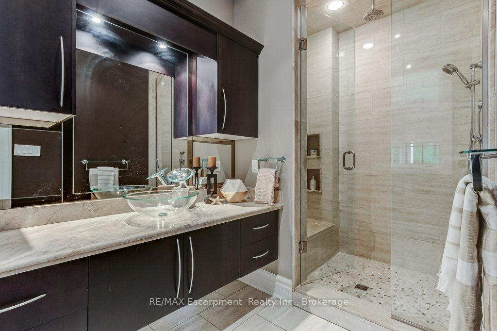 Photo 30 of 172 Diiorio Circle, Hamilton, Ancaster — HOMEH