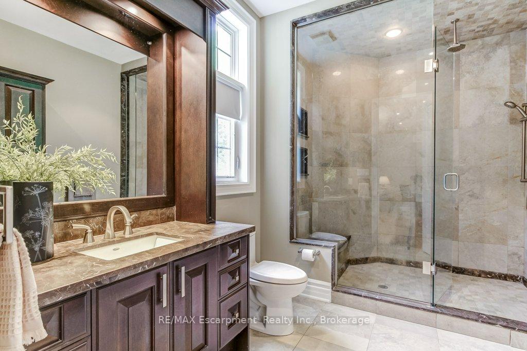 Photo 38 of 172 Diiorio Circle, Hamilton, Ancaster — HOMEH