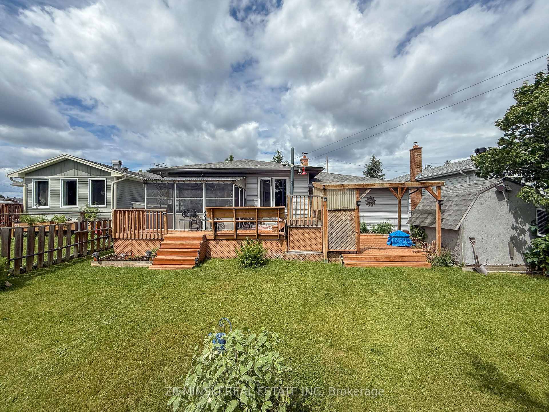 Photo 3 of 605 Bristol Road, Timmins, Porcupine - West — HOMEH