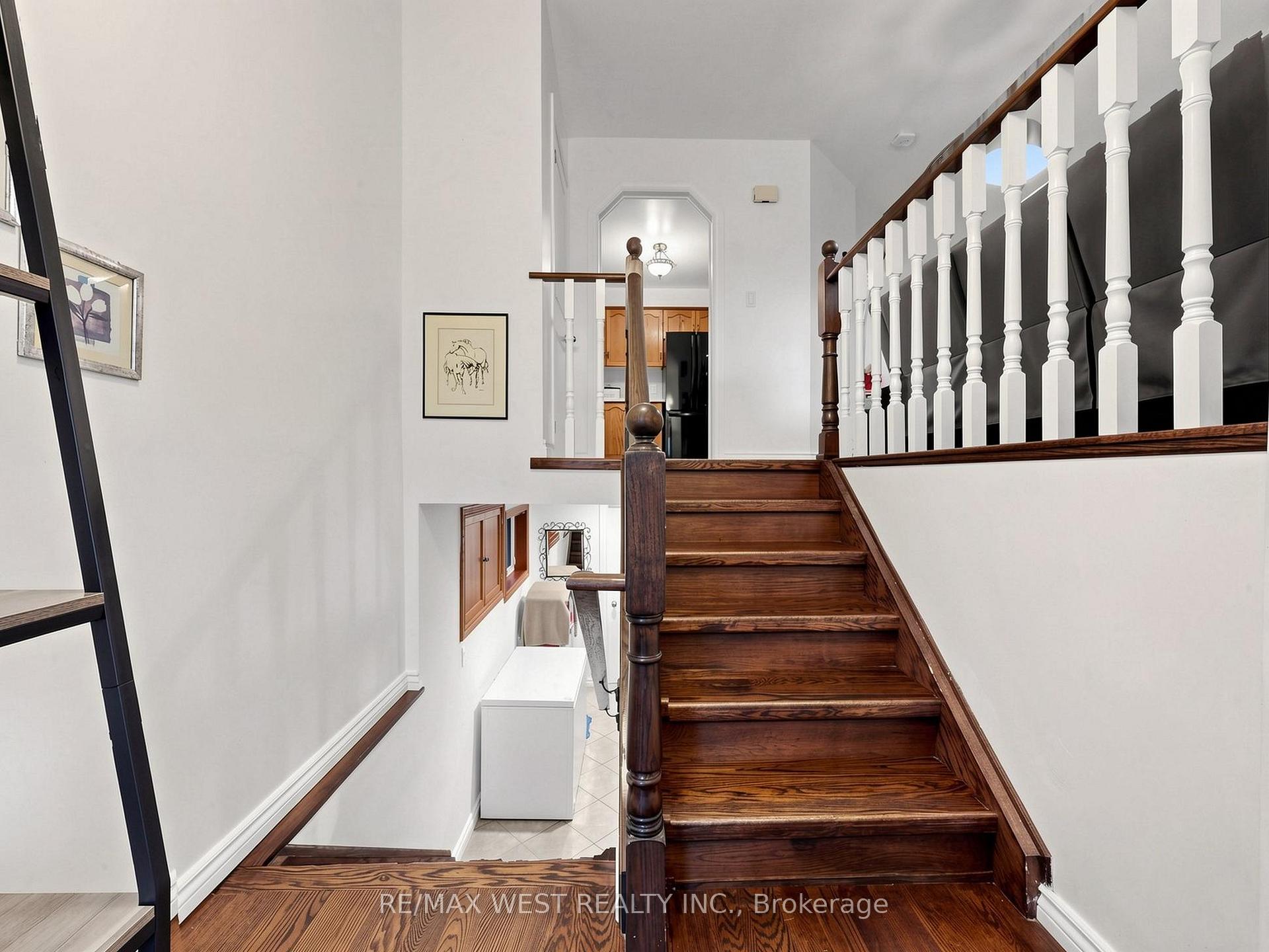 Photo 4 of 335 East Avenue N, Hamilton, Landsdale — HOMEH