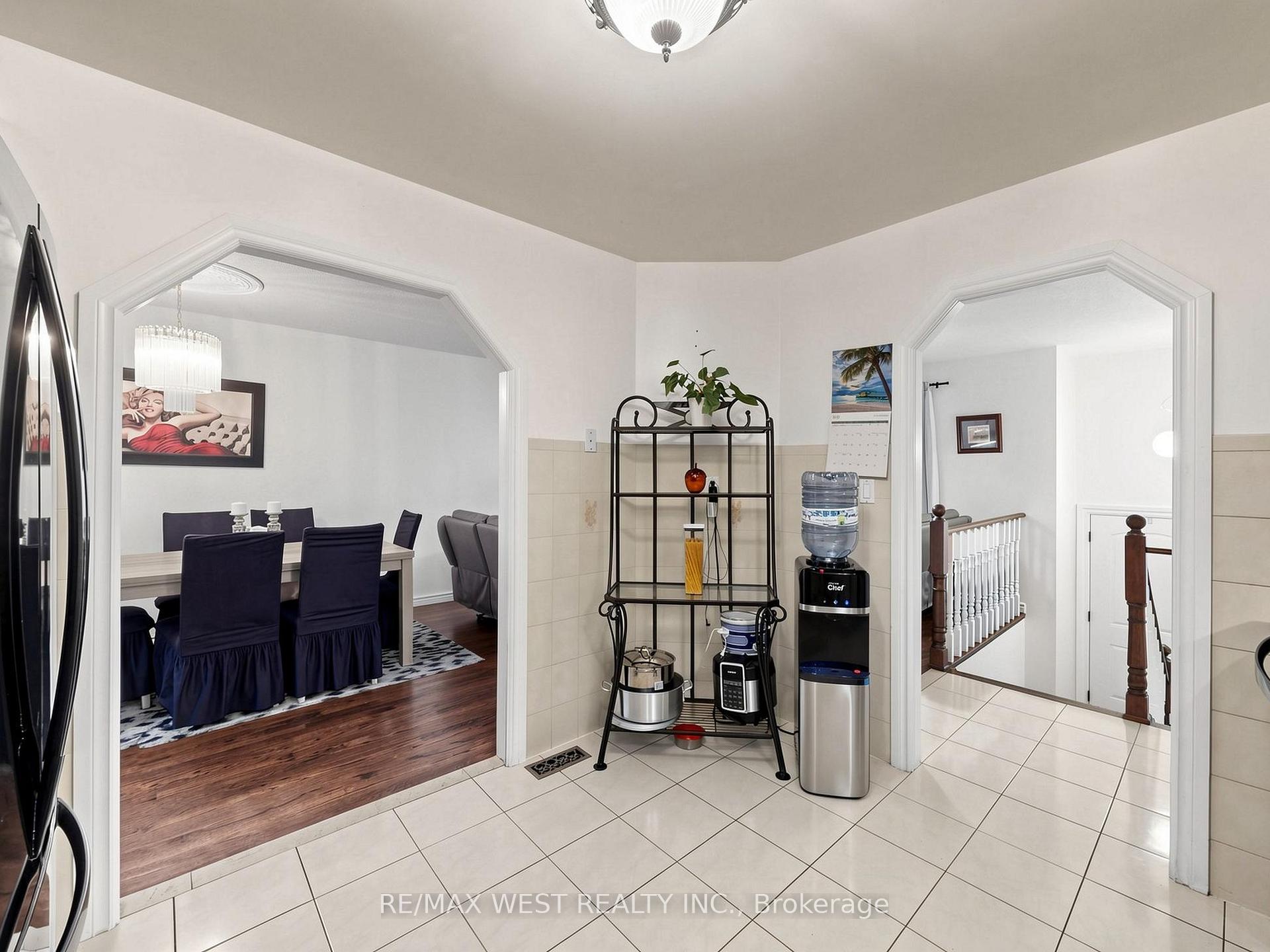 Photo 8 of 335 East Avenue N, Hamilton, Landsdale — HOMEH