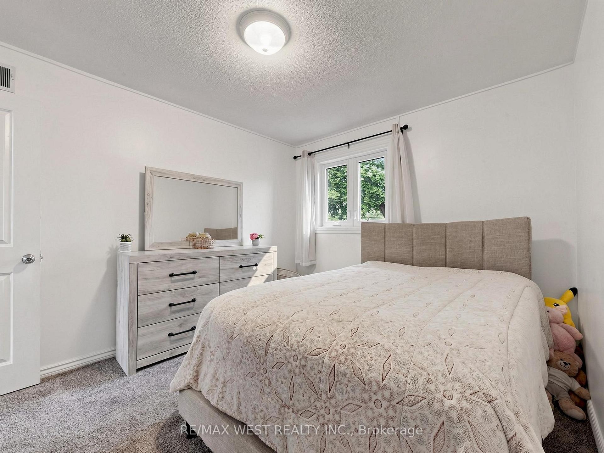 Photo 19 of 335 East Avenue N, Hamilton, Landsdale — HOMEH