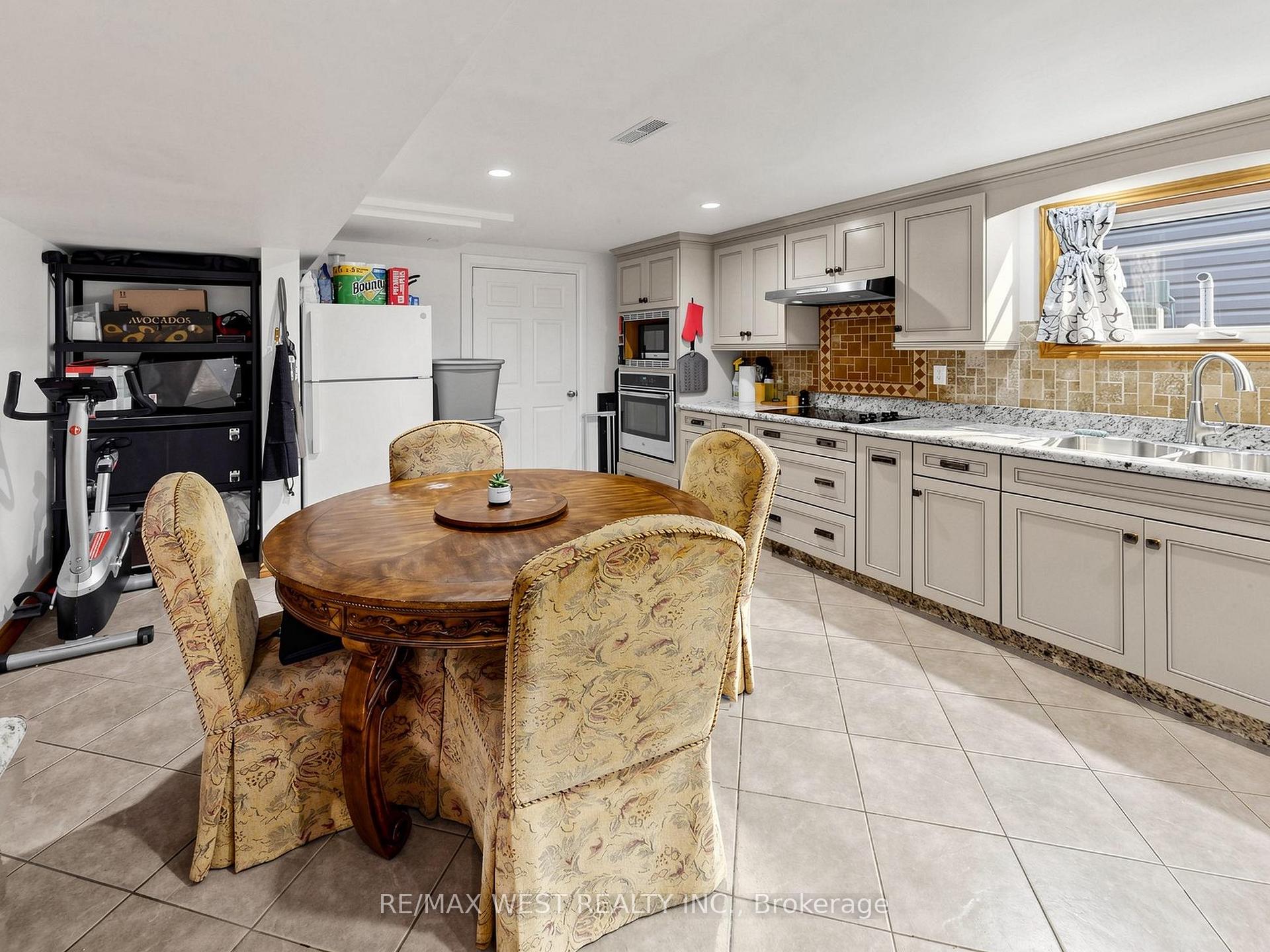 Photo 31 of 335 East Avenue N, Hamilton, Landsdale — HOMEH