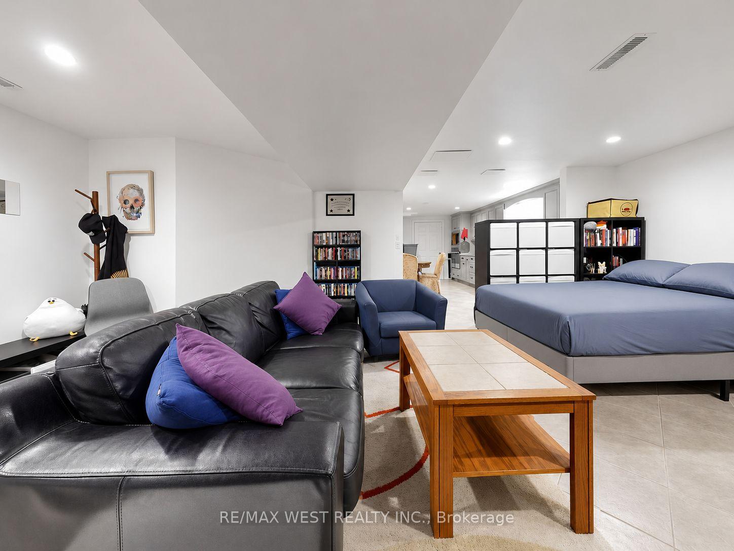 Photo 34 of 335 East Avenue N, Hamilton, Landsdale — HOMEH