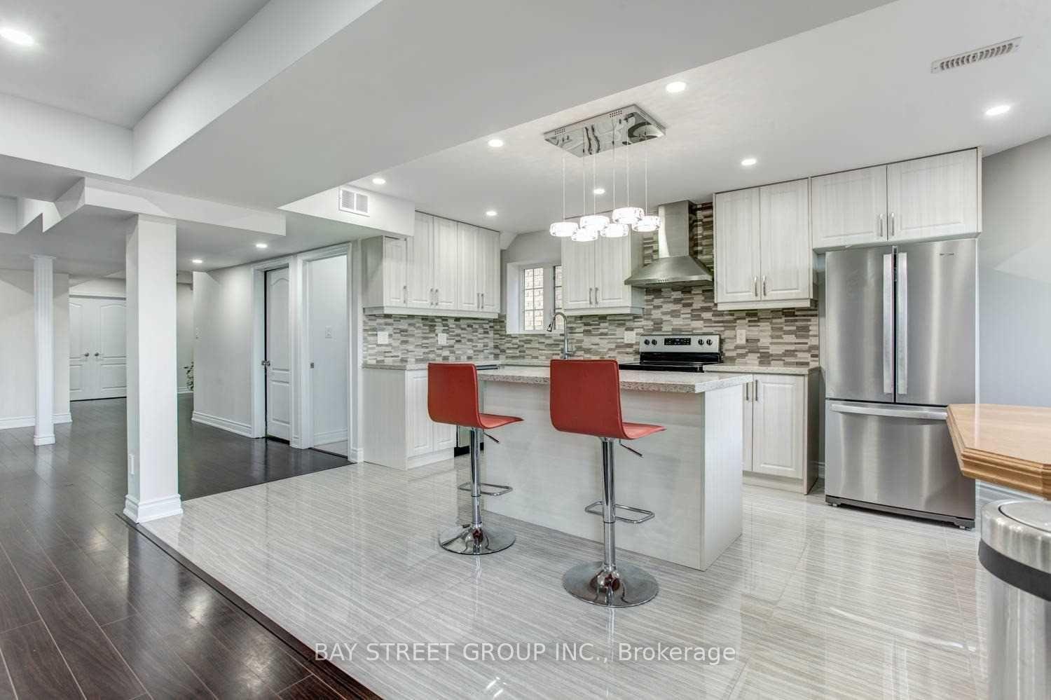 Photo 8 of Unit Lower, 17 Lady Karen Crescent, Vaughan, Patterson — HOMEH