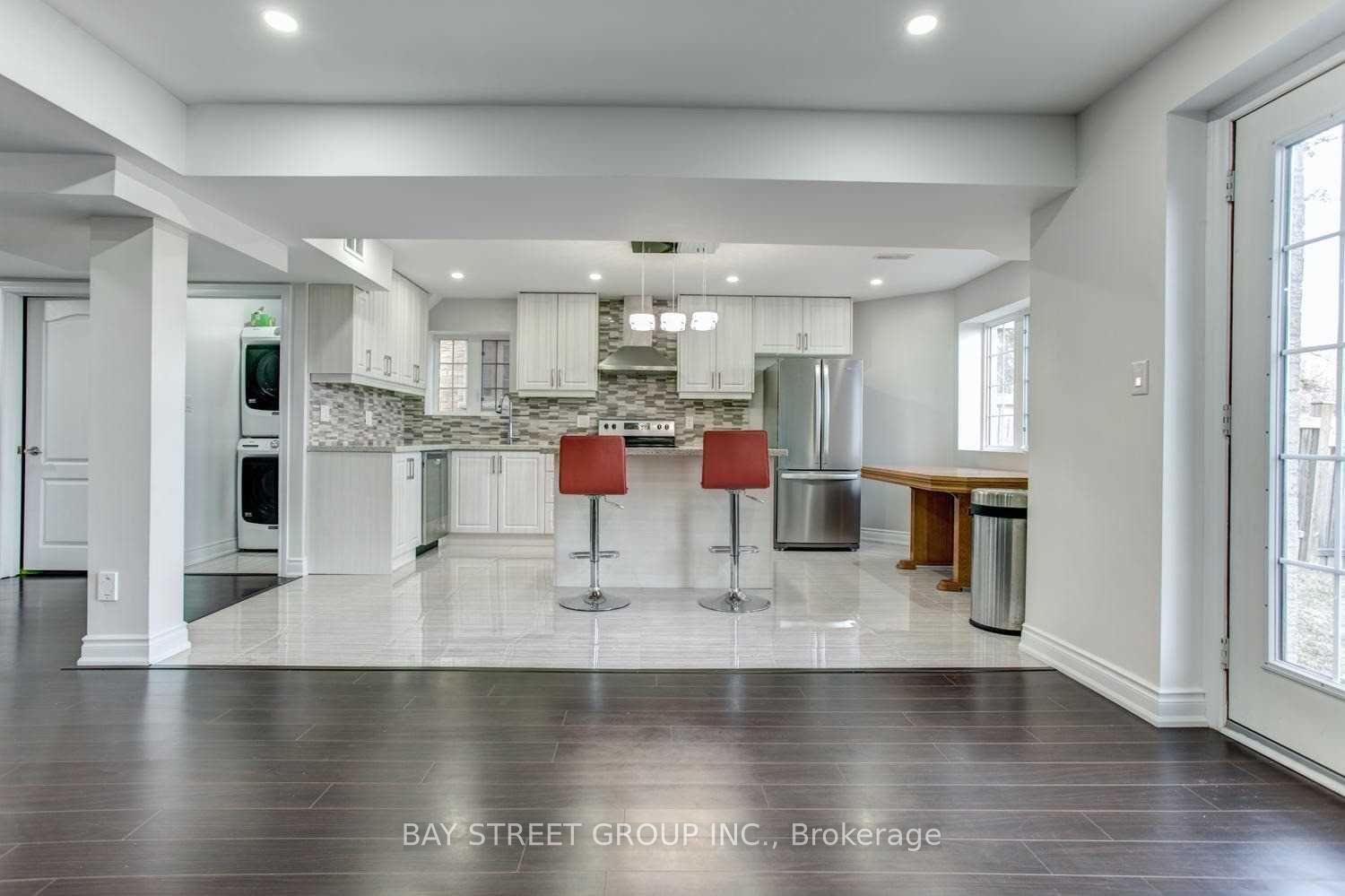 Photo 9 of Unit Lower, 17 Lady Karen Crescent, Vaughan, Patterson — HOMEH