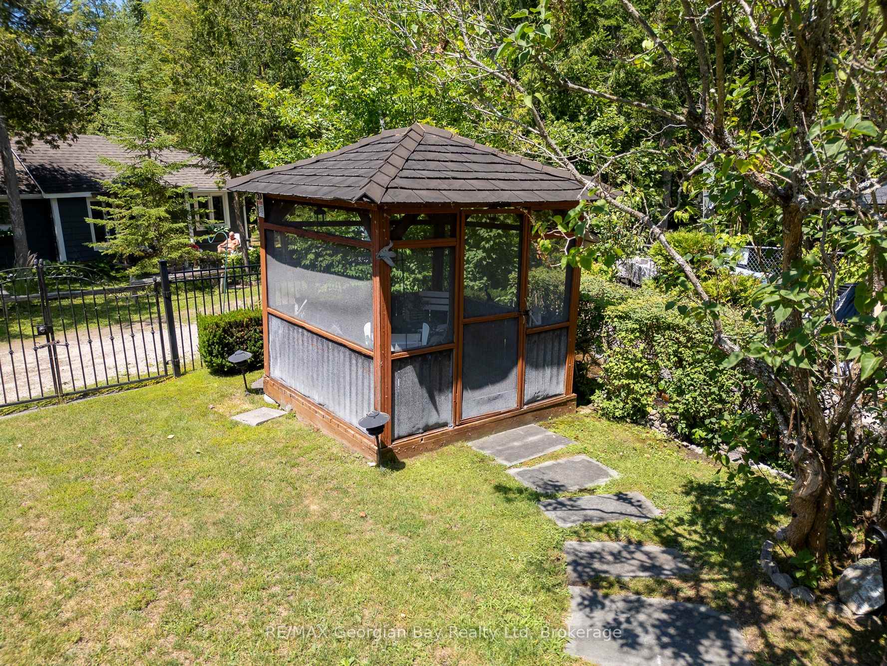 Photo 21 of 3 Brookside Drive, Tiny, Rural Tiny — HOMEH