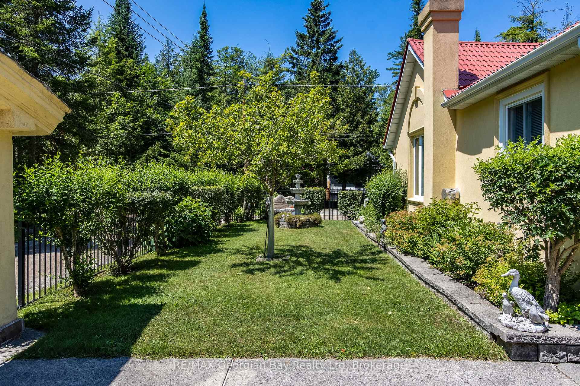 Photo 25 of 3 Brookside Drive, Tiny, Rural Tiny — HOMEH