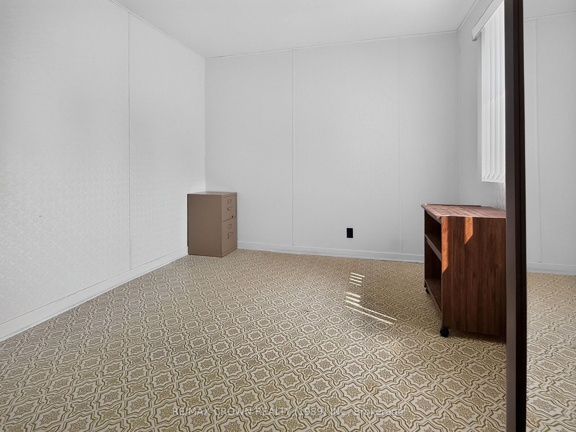 Photo 25 of 706 Prince Street, Hearst — HOMEH