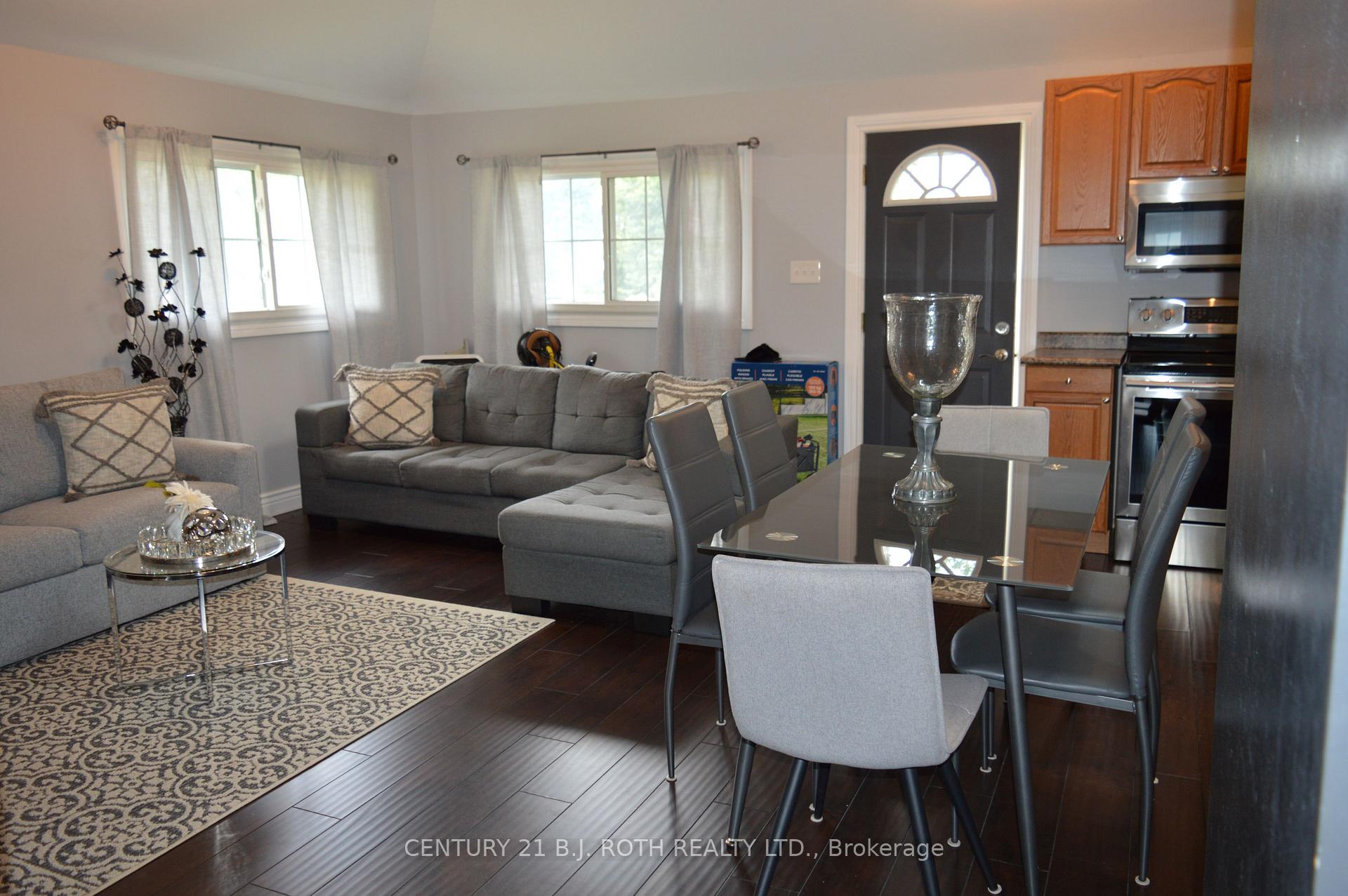 Photo 18 of 29 Ridge Avenue, Ramara, Brechin — HOMEH