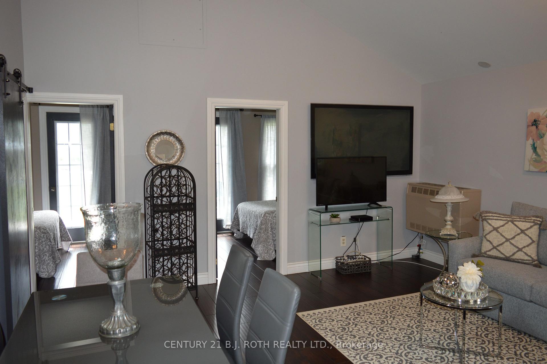 Photo 21 of 29 Ridge Avenue, Ramara, Brechin — HOMEH