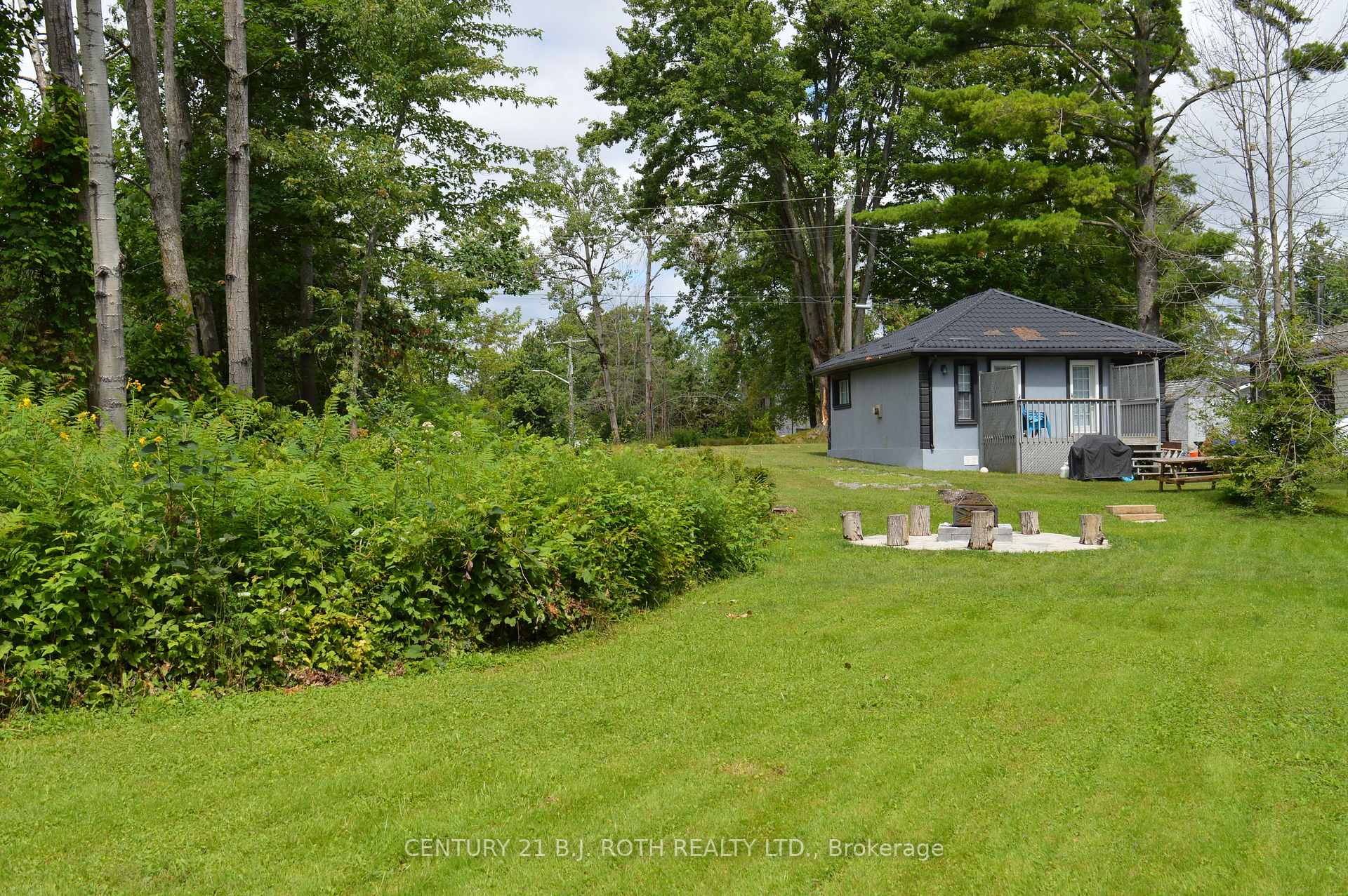 Photo 28 of 29 Ridge Avenue, Ramara, Brechin — HOMEH