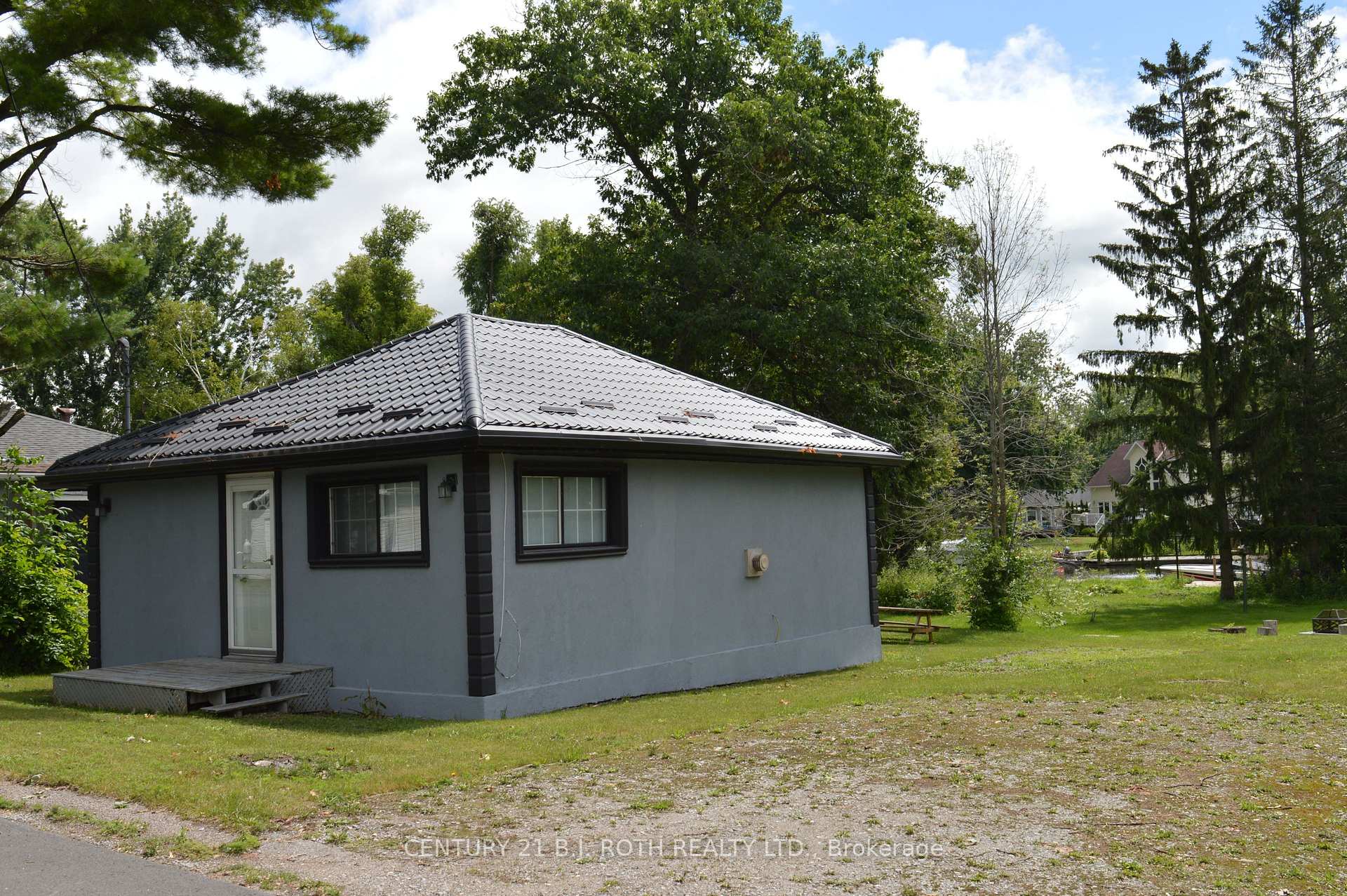 Photo 30 of 29 Ridge Avenue, Ramara, Brechin — HOMEH