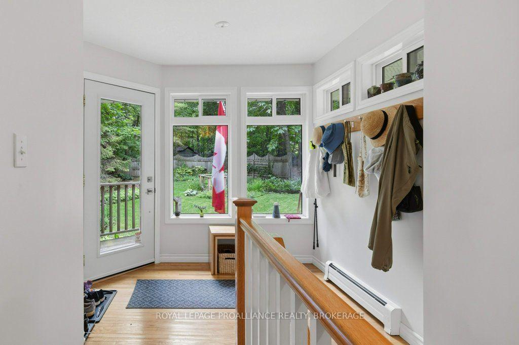 Photo 7 of 12 Oriole Lane, Kingston, Kingston East (Incl CFB Kingston) — HOMEH