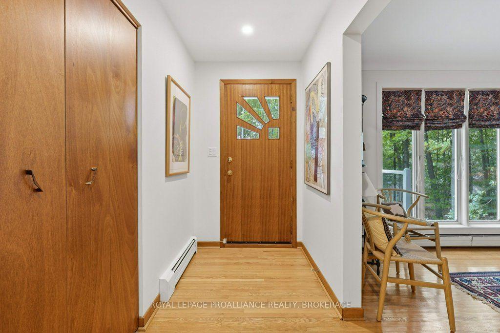 Photo 11 of 12 Oriole Lane, Kingston, Kingston East (Incl CFB Kingston) — HOMEH