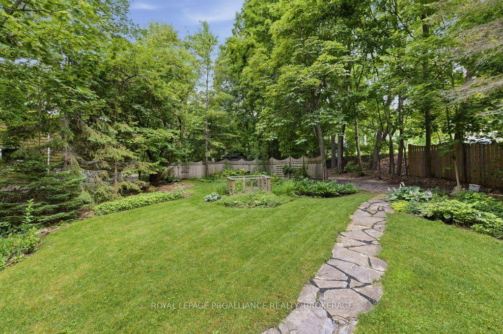 Photo 59 of 12 Oriole Lane, Kingston, Kingston East (Incl CFB Kingston) — HOMEH