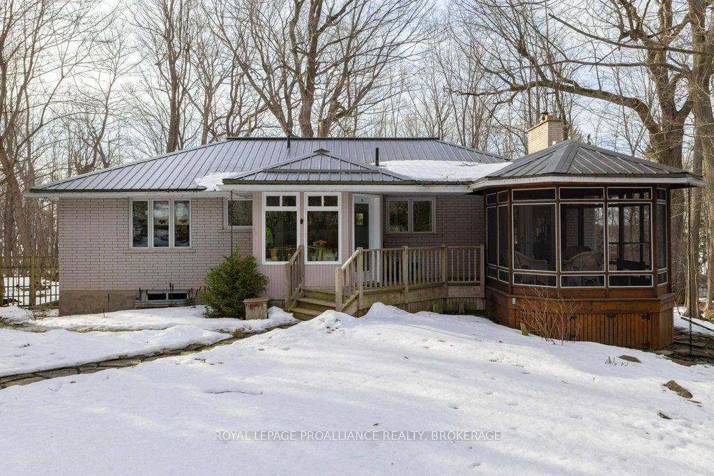 Photo 4 of 12 Oriole Lane, Kingston, Kingston East (Incl CFB Kingston) — HOMEH