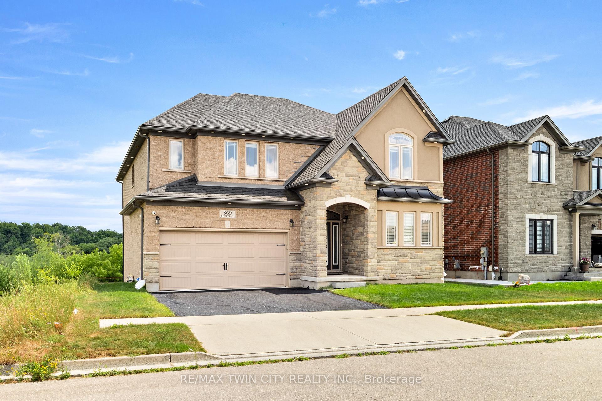 Photo 2 of 369 Rivertrail Avenue, Kitchener, Grand River South — HOMEH