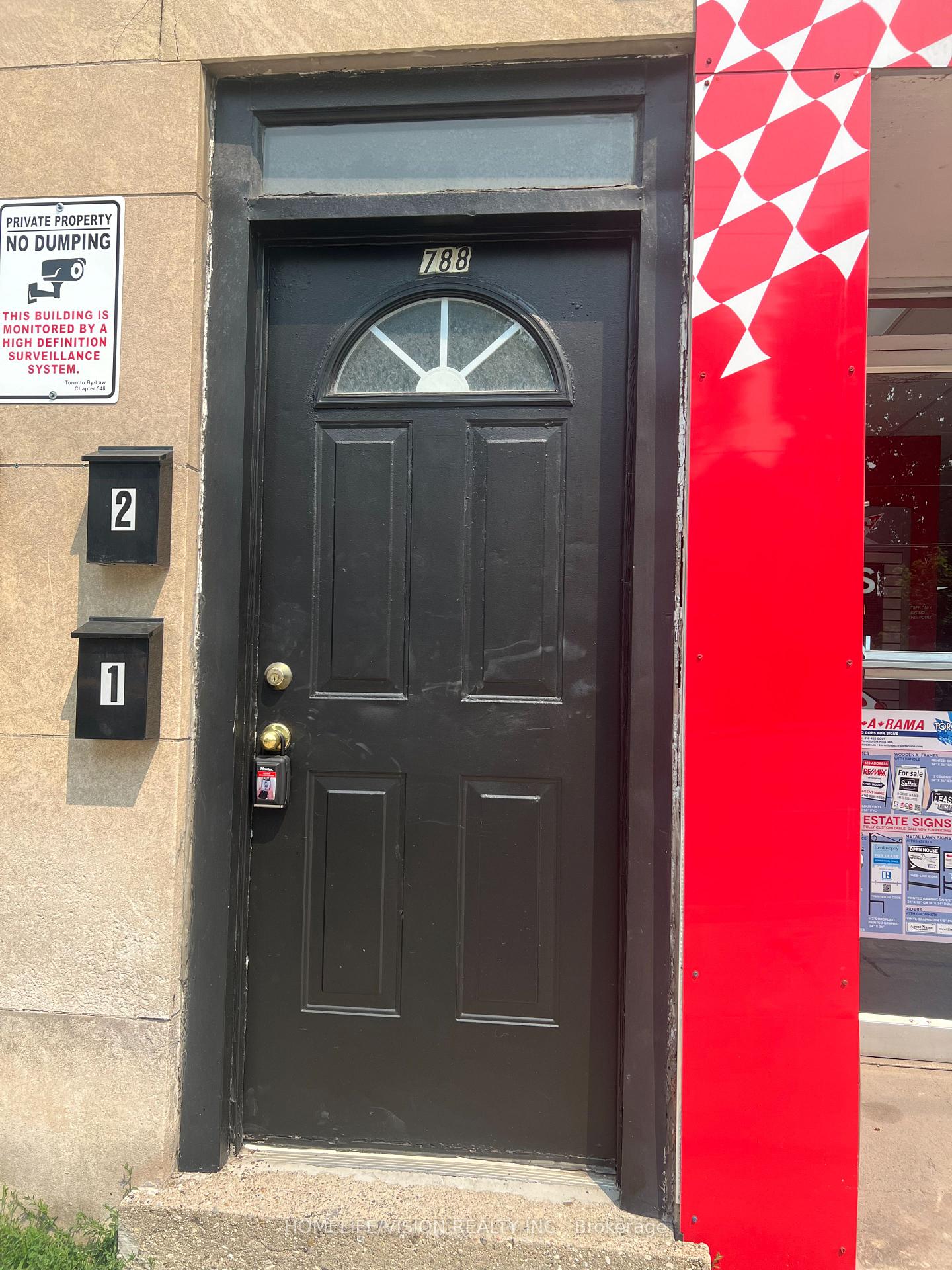 Photo 9 of Unit 1, 788 Eglinton Avenue E, Toronto, Leaside — HOMEH