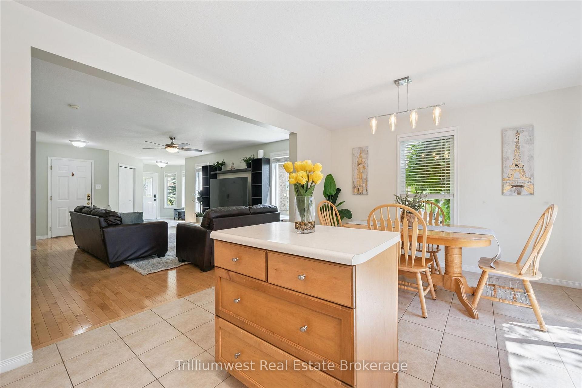 Photo 12 of 26 Critcher Avenue, Cambridge, Little's Corners — HOMEH