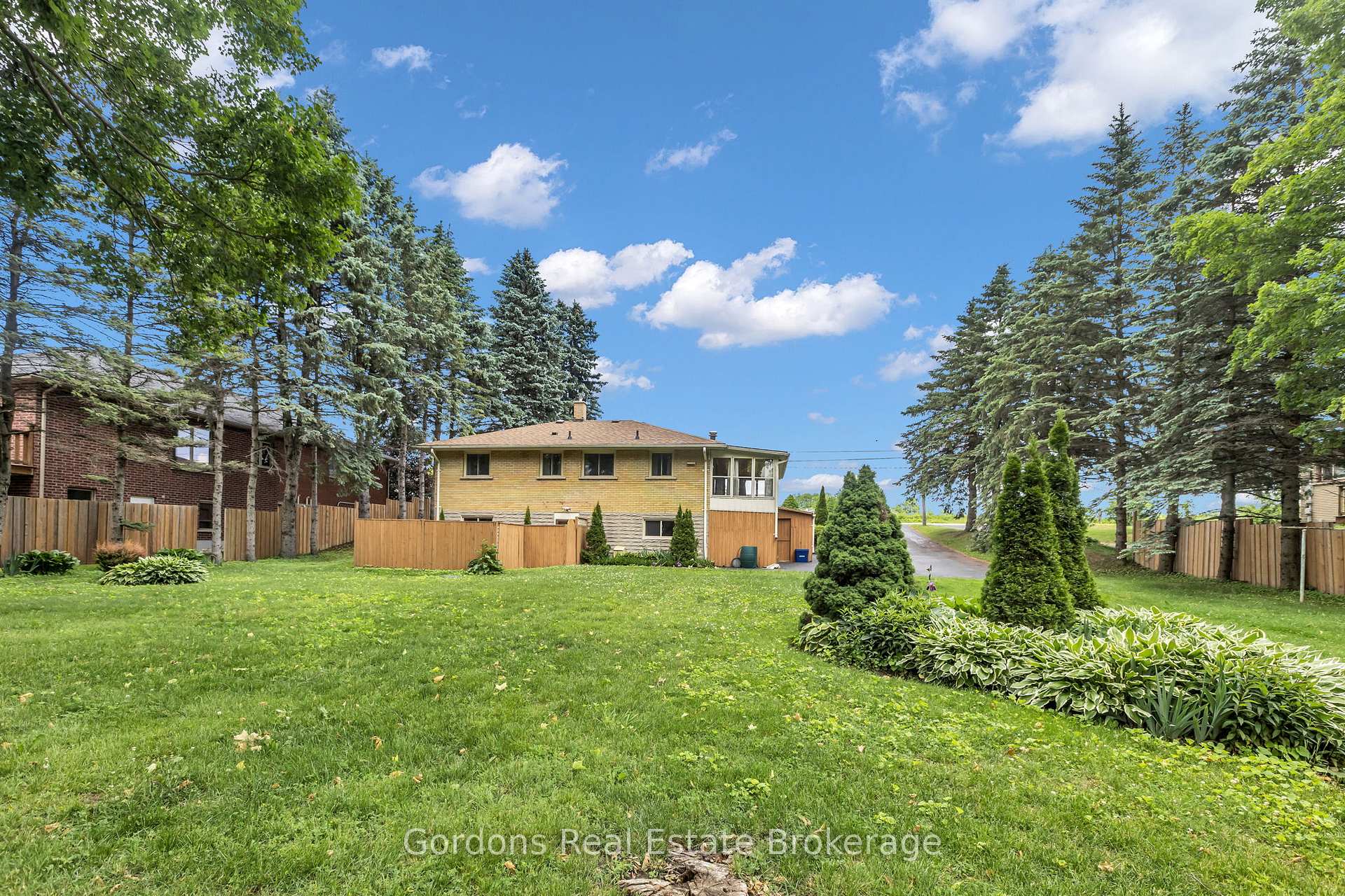 Photo 6 of 1432 Mannheim Road, Wilmot — HOMEH