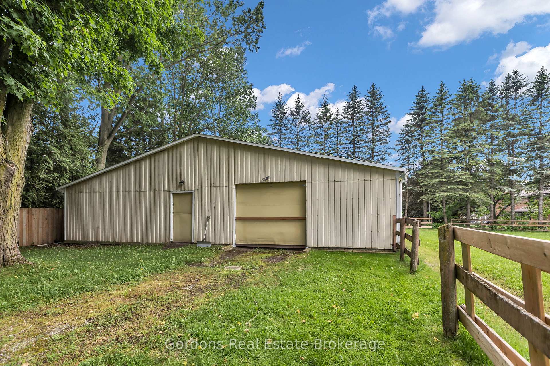 Photo 12 of 1432 Mannheim Road, Wilmot — HOMEH