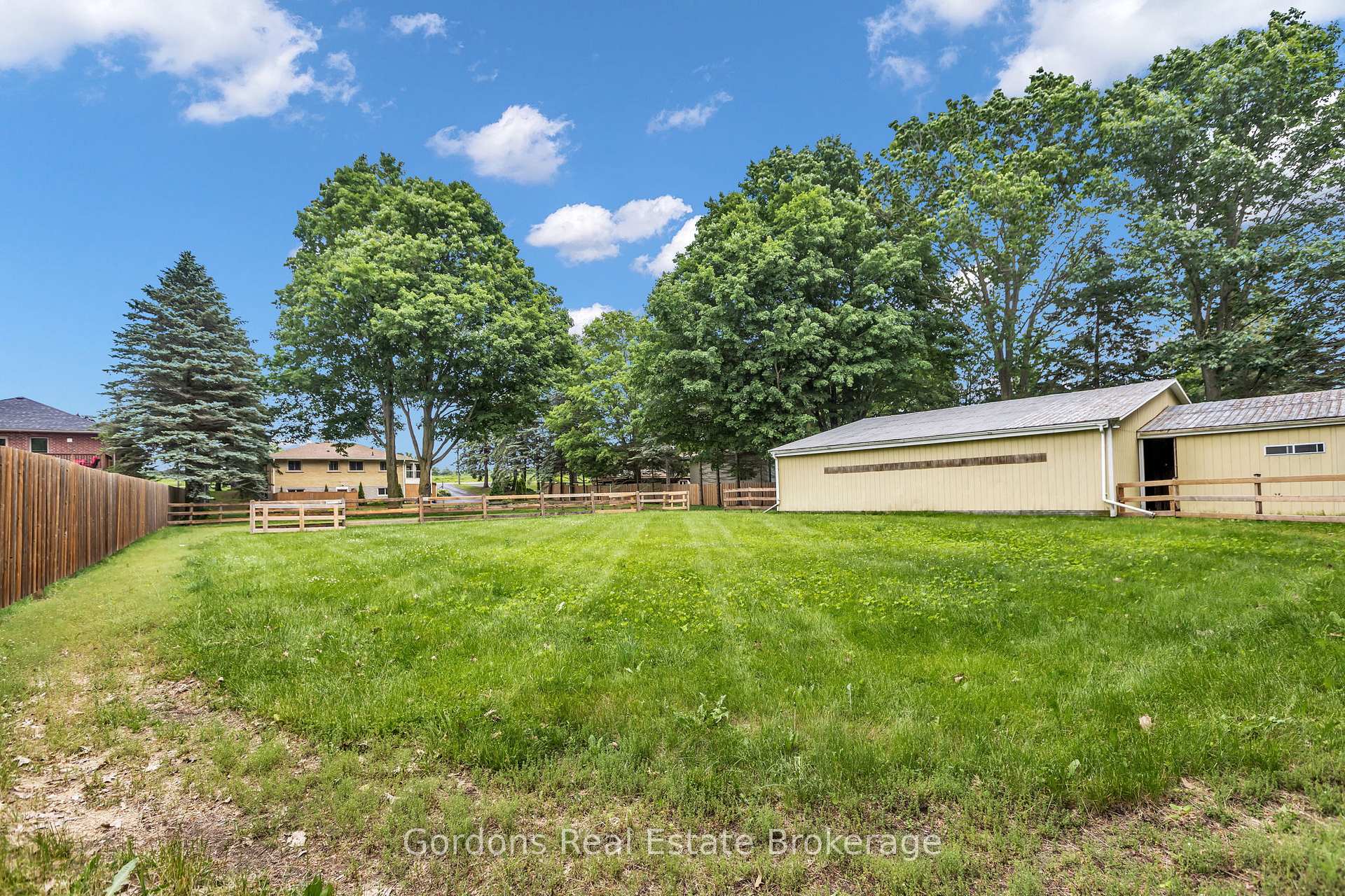Photo 13 of 1432 Mannheim Road, Wilmot — HOMEH