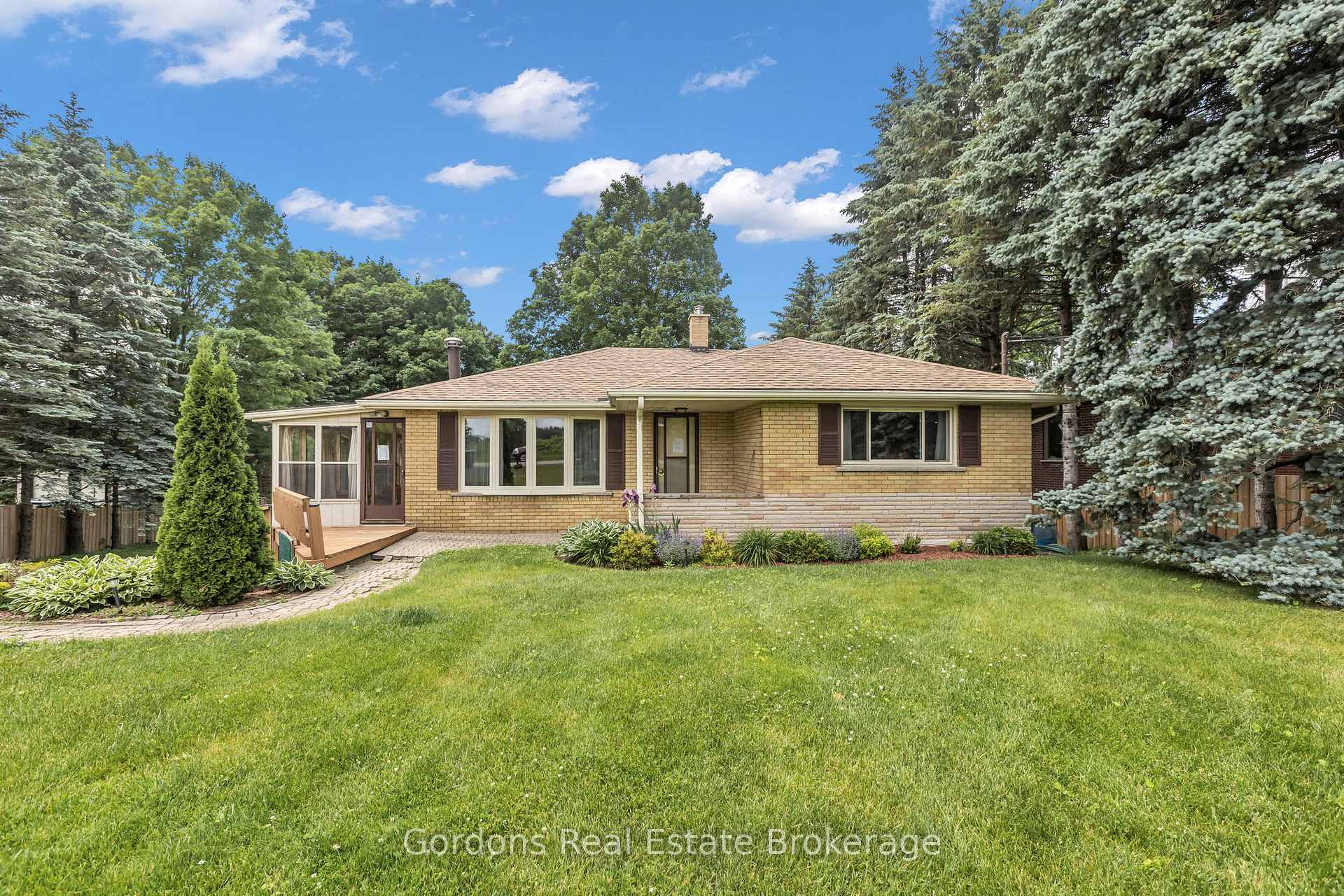 Photo 16 of 1432 Mannheim Road, Wilmot — HOMEH