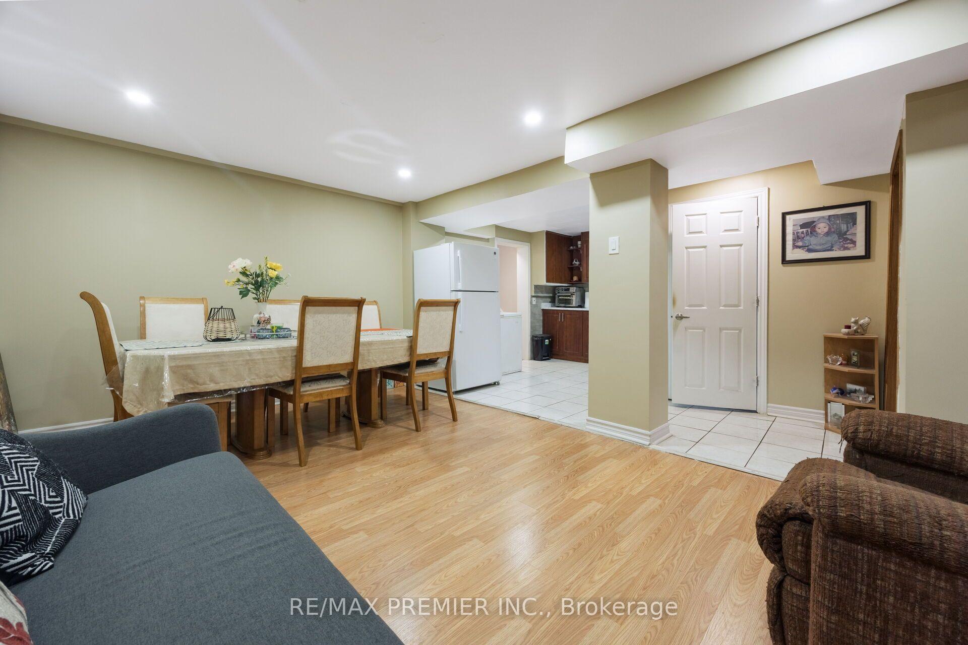 Photo 34 of 35 Barkwin Drive, Etobicoke, Thistletown-Beaumonde Heights — HOMEH