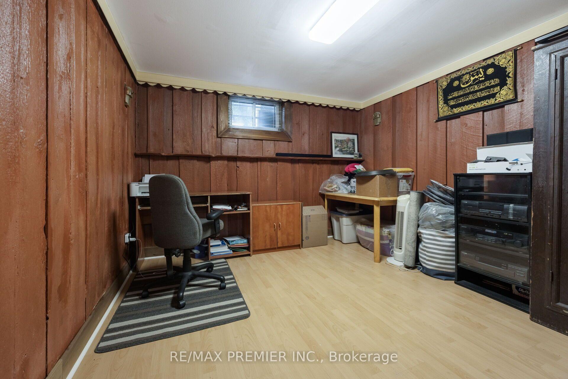 Photo 40 of 35 Barkwin Drive, Etobicoke, Thistletown-Beaumonde Heights — HOMEH