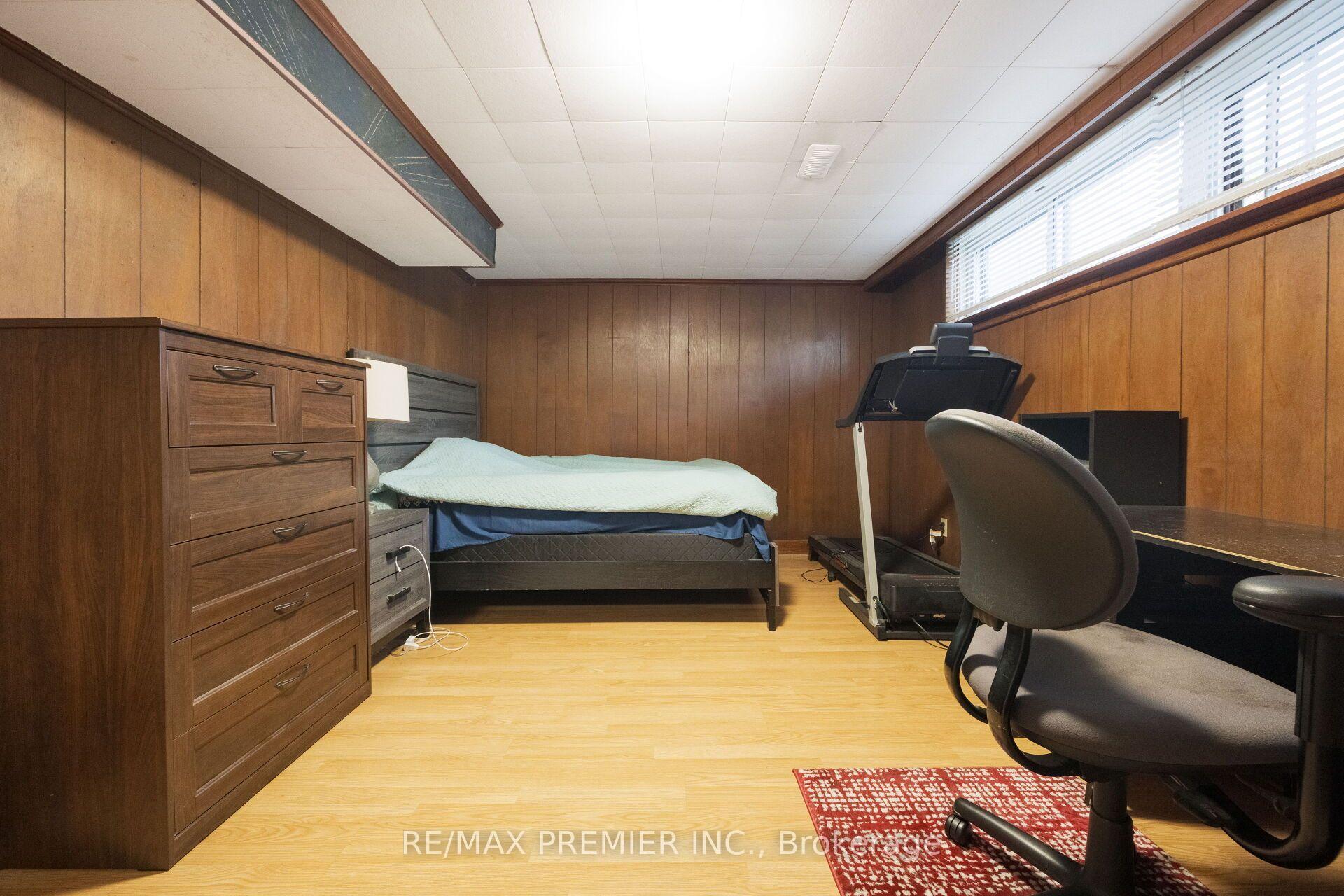 Photo 41 of 35 Barkwin Drive, Etobicoke, Thistletown-Beaumonde Heights — HOMEH
