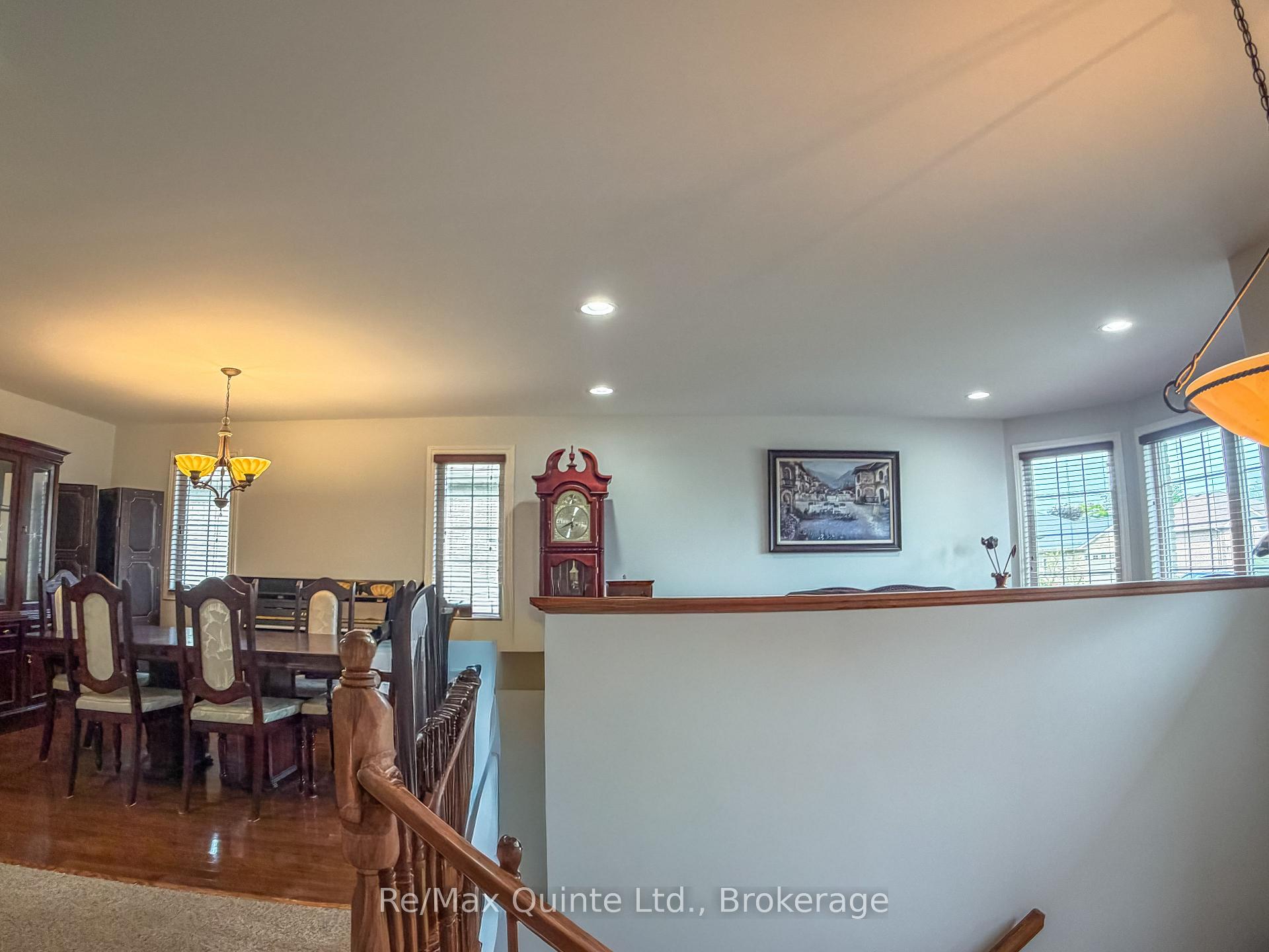 Photo 5 of 10 Boyce Court, Belleville, Belleville Ward — HOMEH