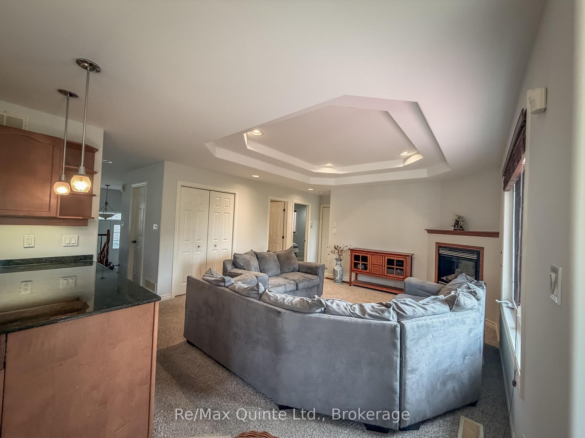 Photo 13 of 10 Boyce Court, Belleville, Belleville Ward — HOMEH
