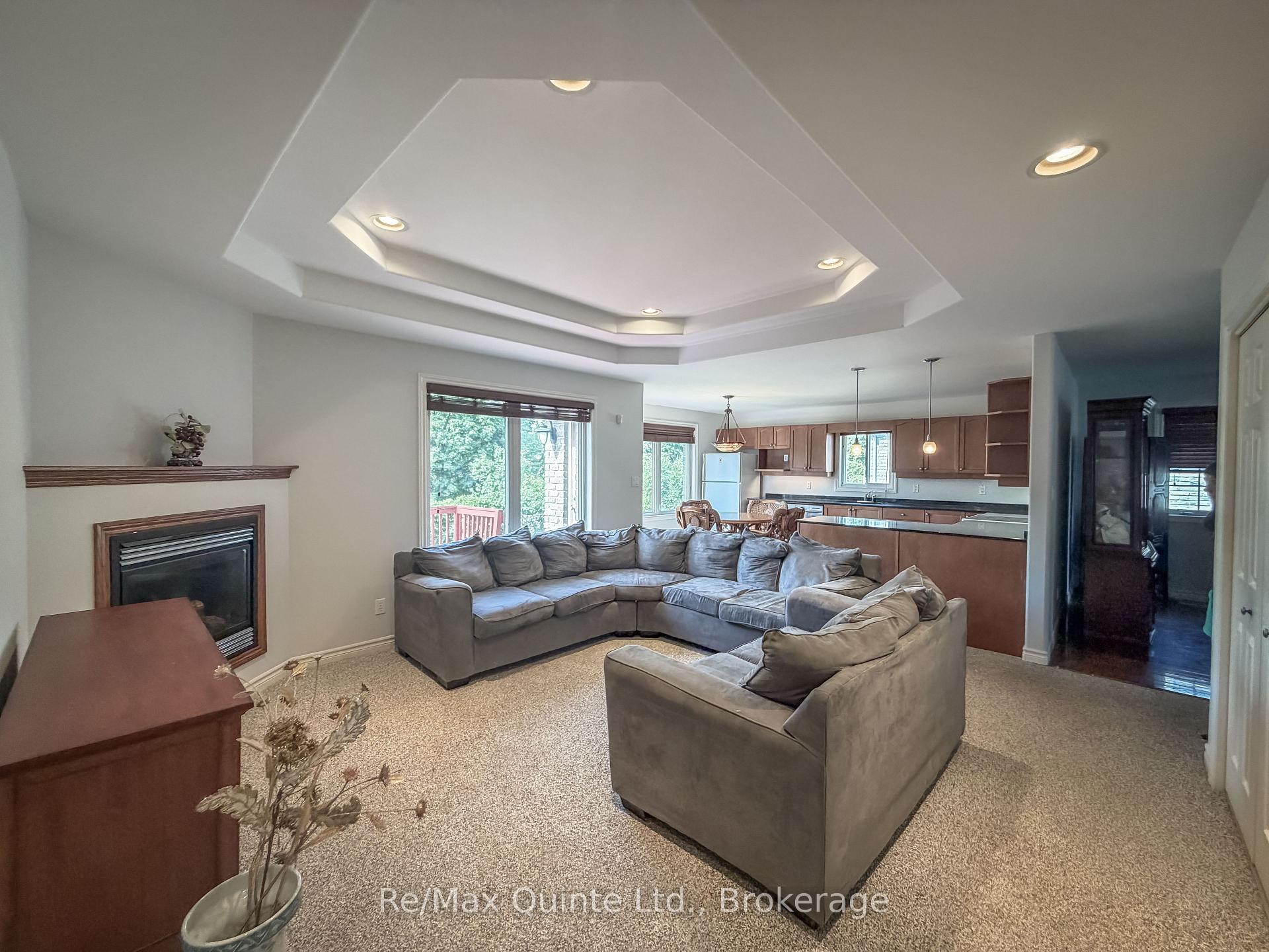Photo 17 of 10 Boyce Court, Belleville, Belleville Ward — HOMEH