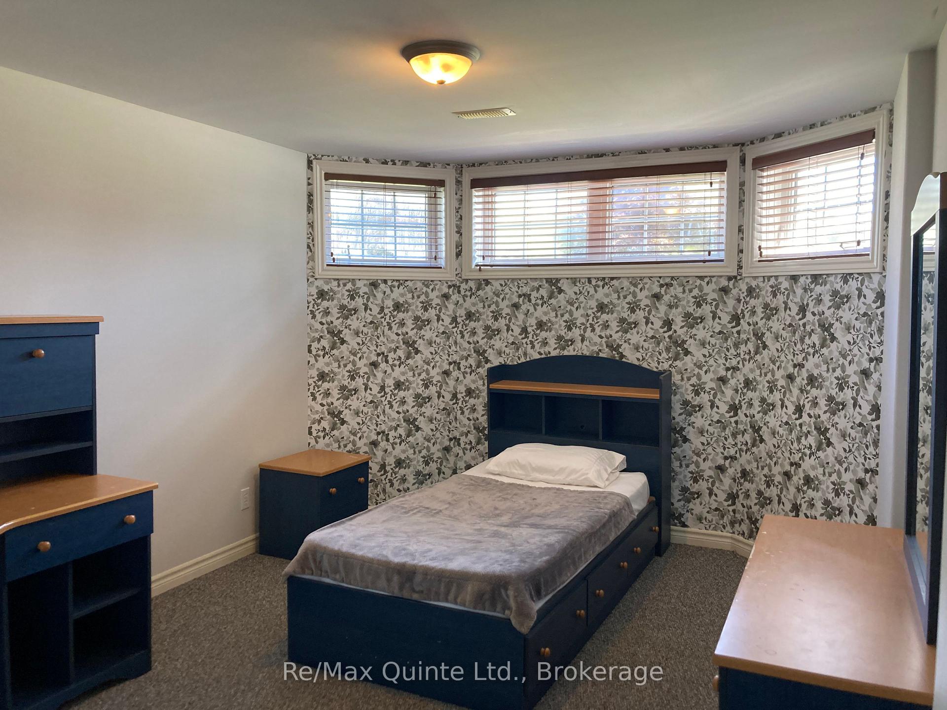 Photo 25 of 10 Boyce Court, Belleville, Belleville Ward — HOMEH