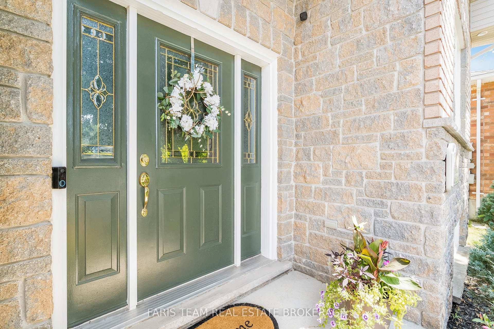 Photo 3 of 123 Wawinet Street, Midland — HOMEH